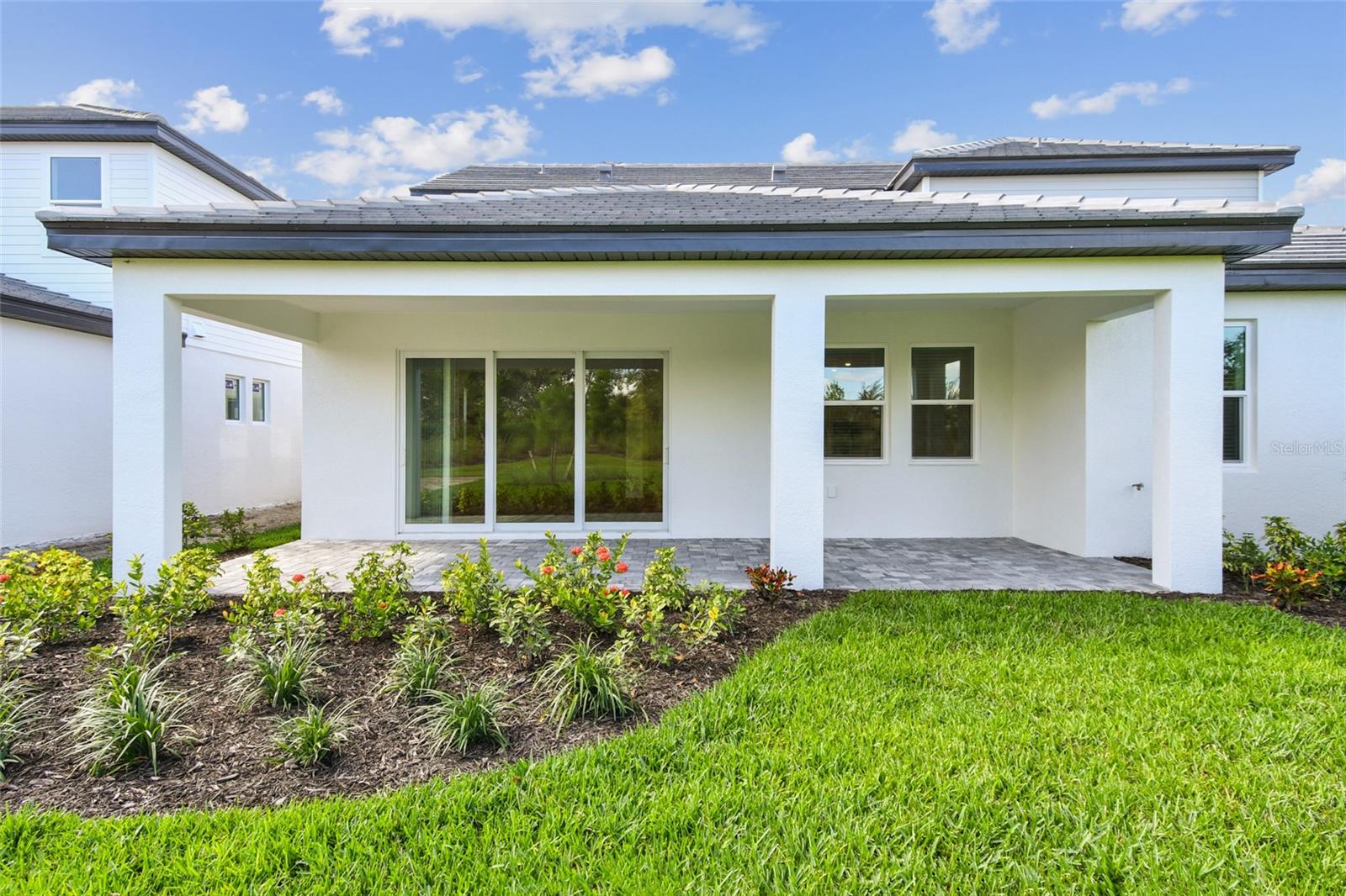 Listing photo id 1 for 7578 Seahawk Avenue