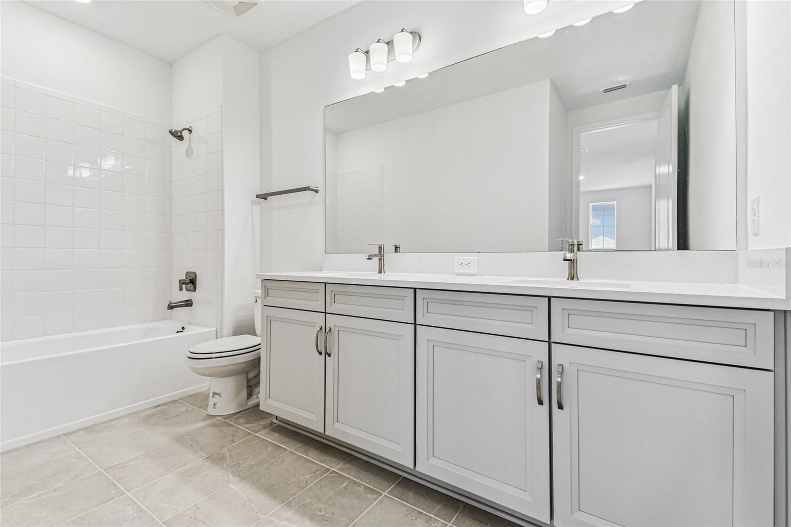 Listing photo id 39 for 7578 Seahawk Avenue