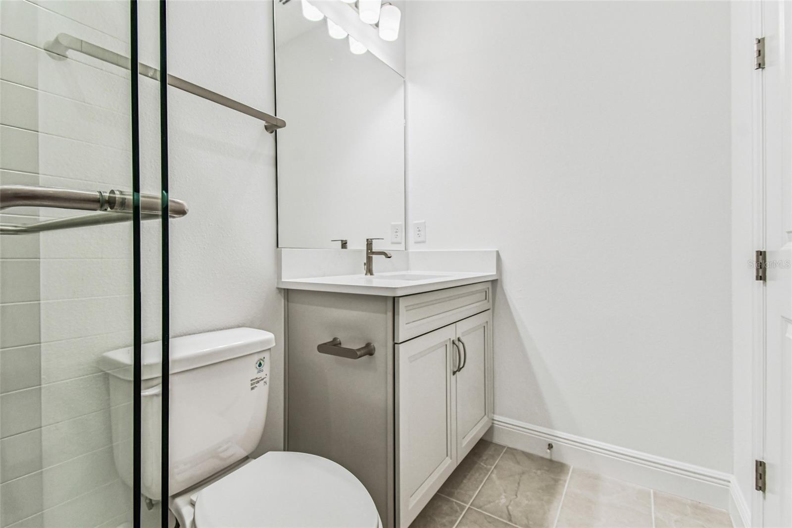 Listing photo id 41 for 7578 Seahawk Avenue