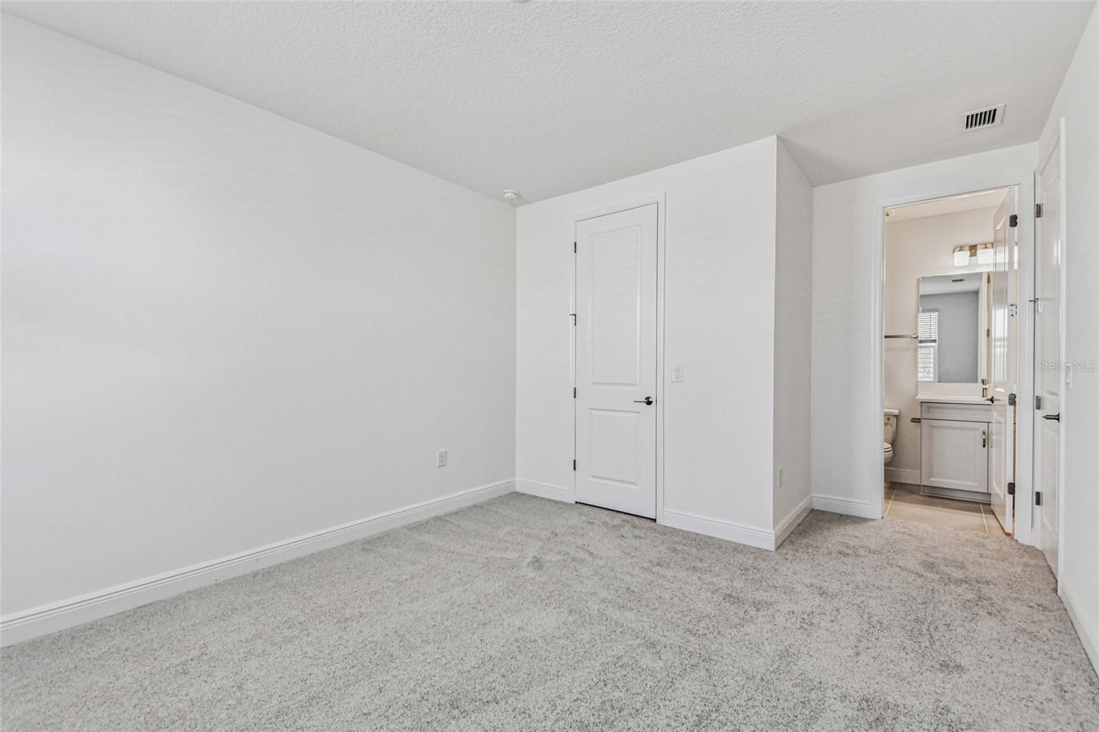 Listing photo id 44 for 7578 Seahawk Avenue