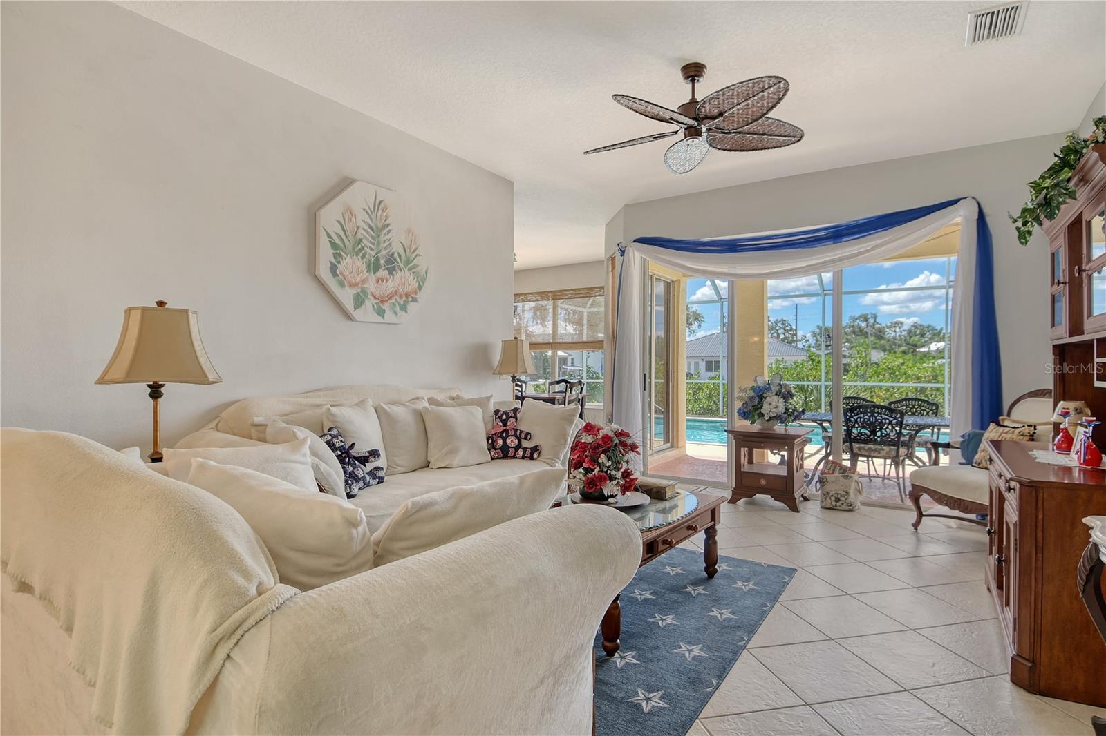 Image 20 of 75 For 5508 40th Avenue E