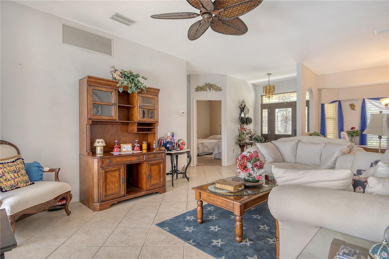 Image 22 of 75 For 5508 40th Avenue E