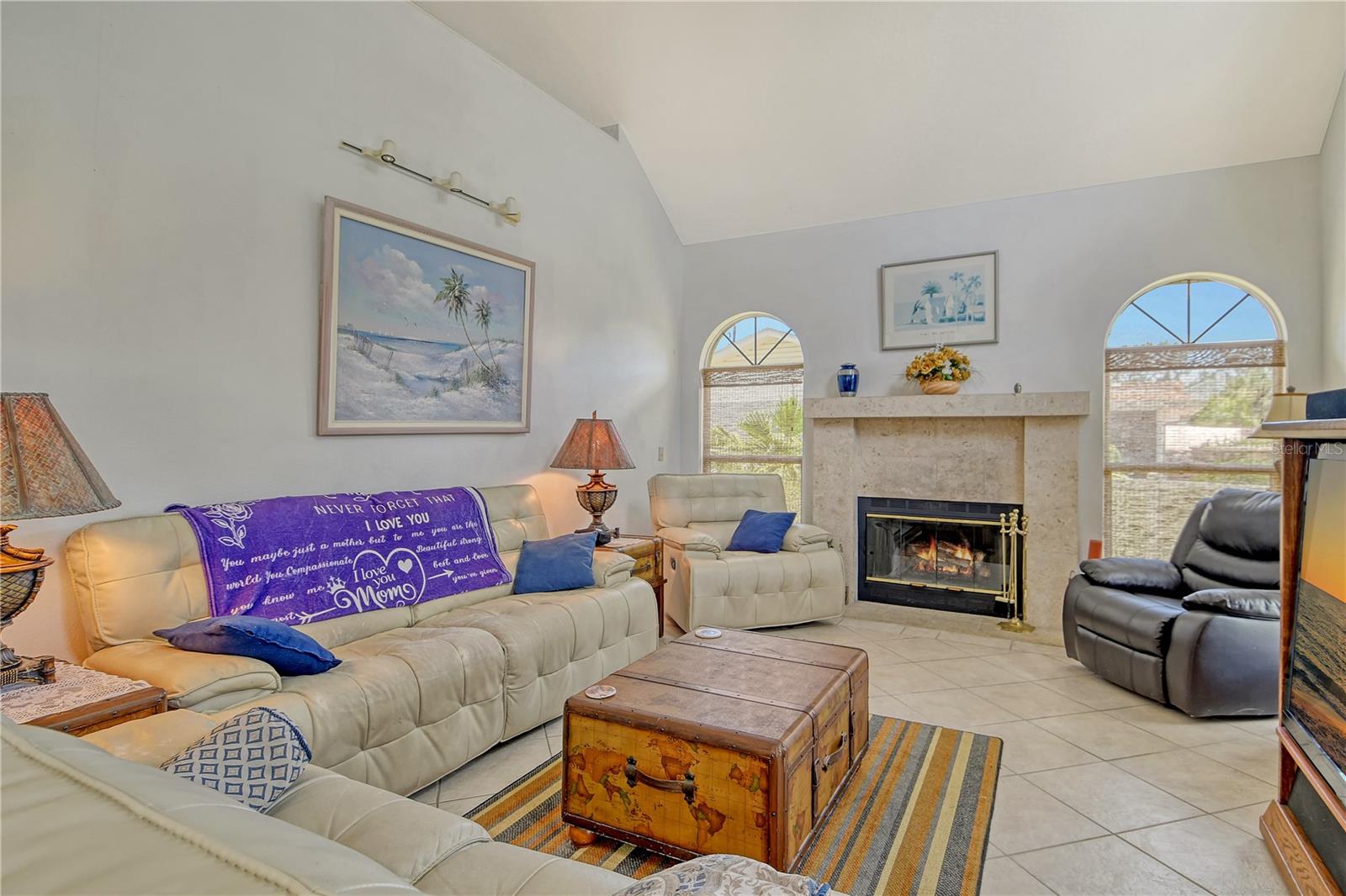 Image 33 of 75 For 5508 40th Avenue E