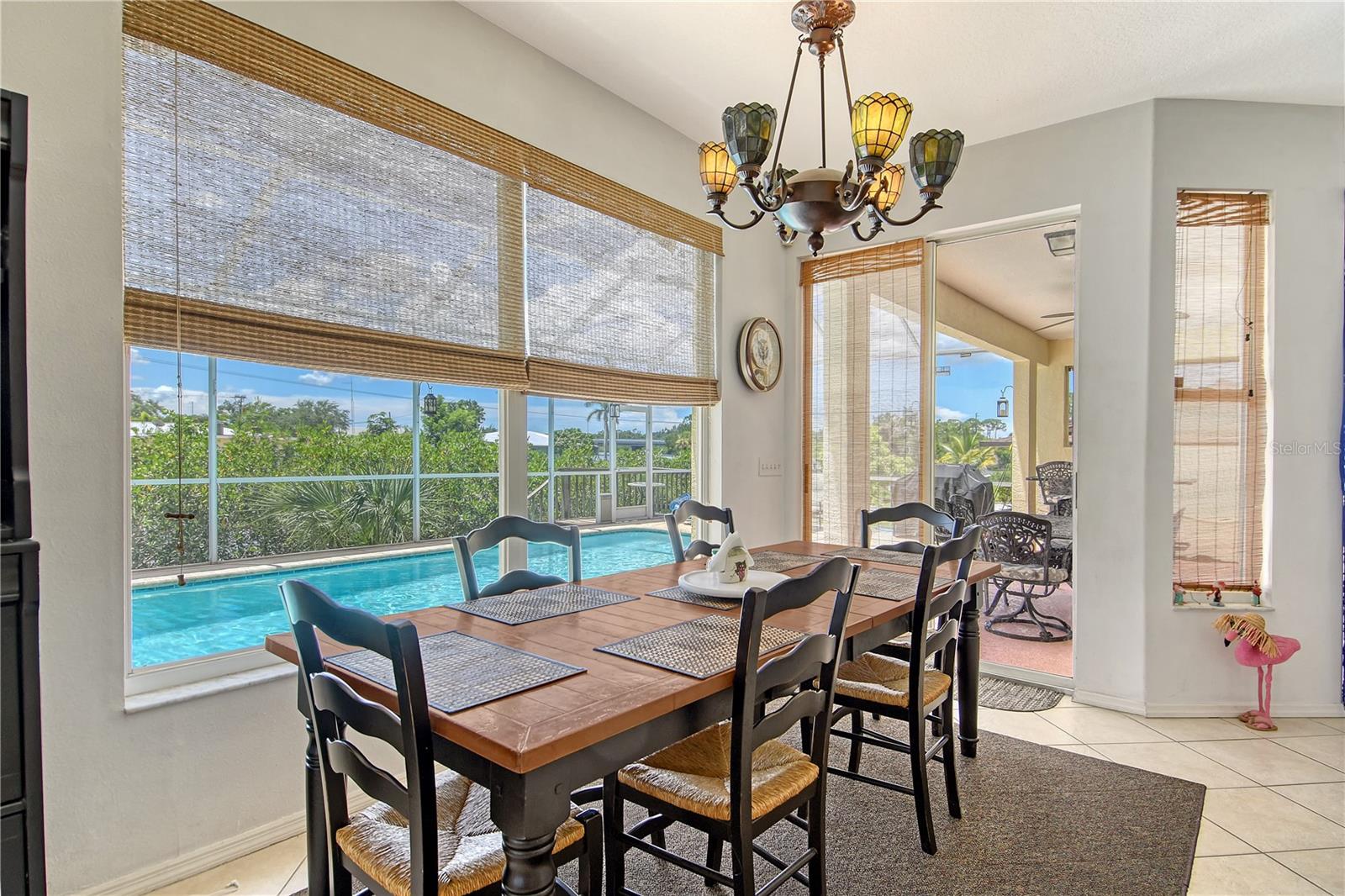 Image 37 of 75 For 5508 40th Avenue E