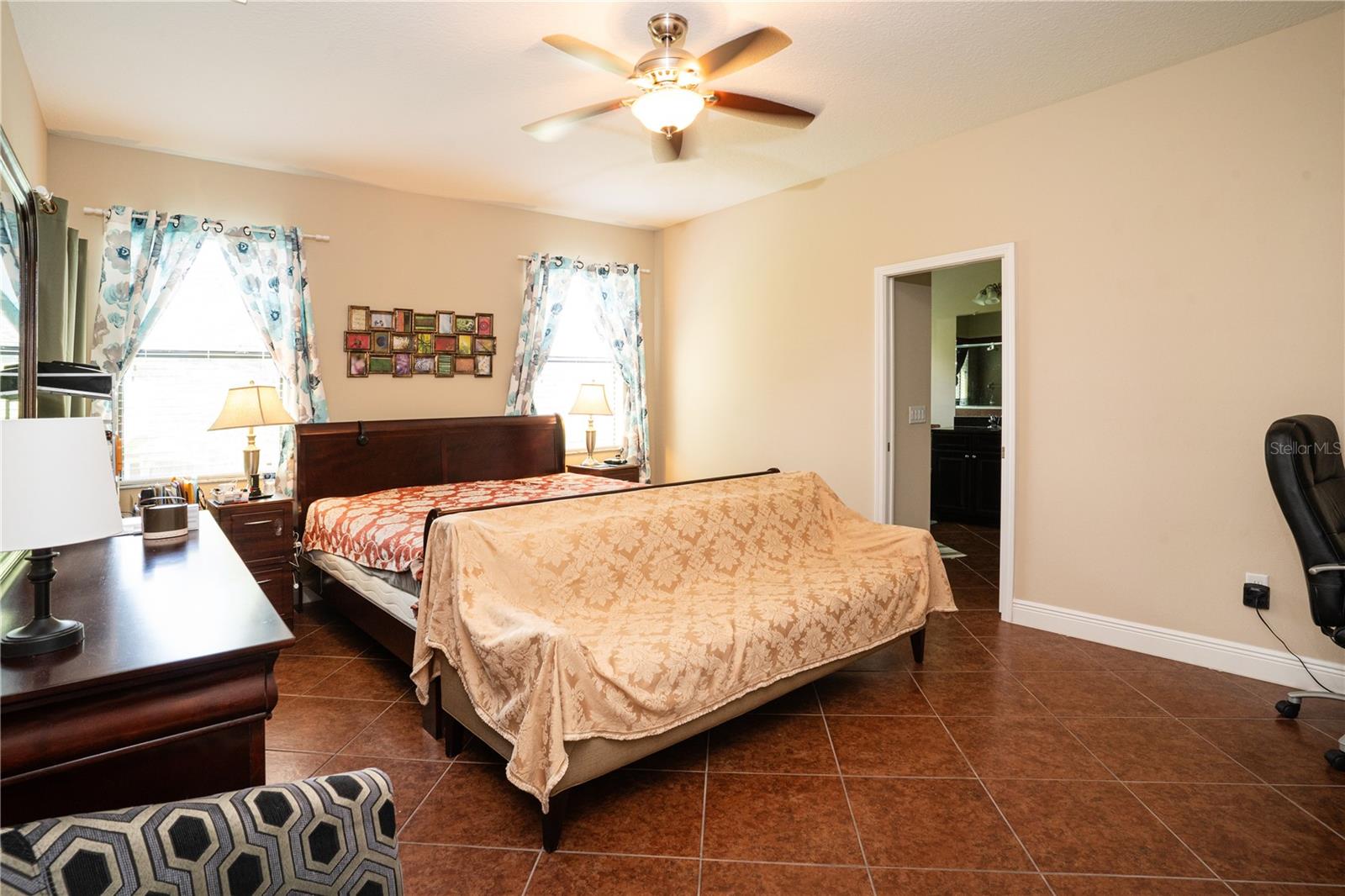 Image 5 of 25 For 1855 Altavista Circle