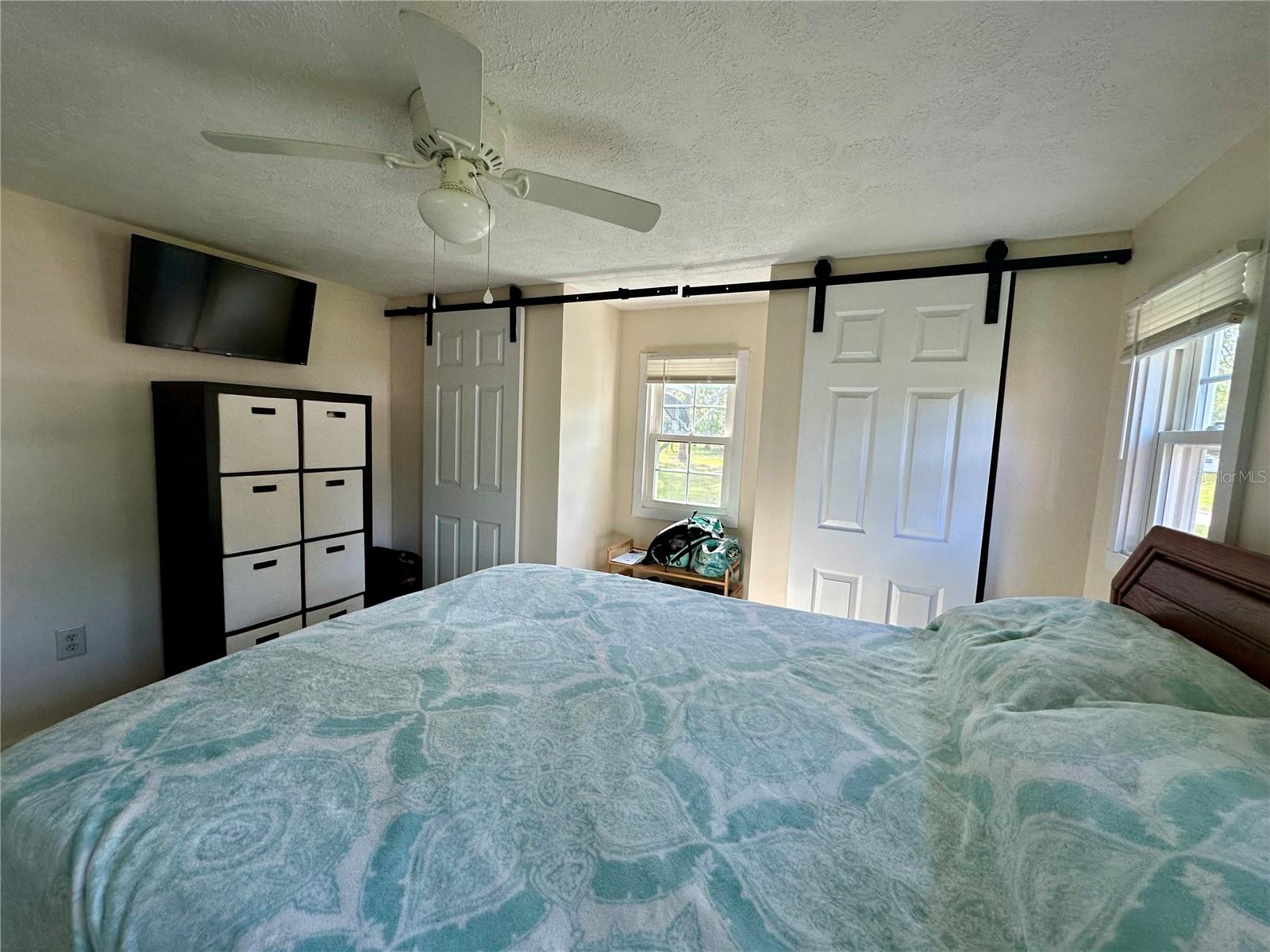 Image 11 of 38 For 55045 6th Street