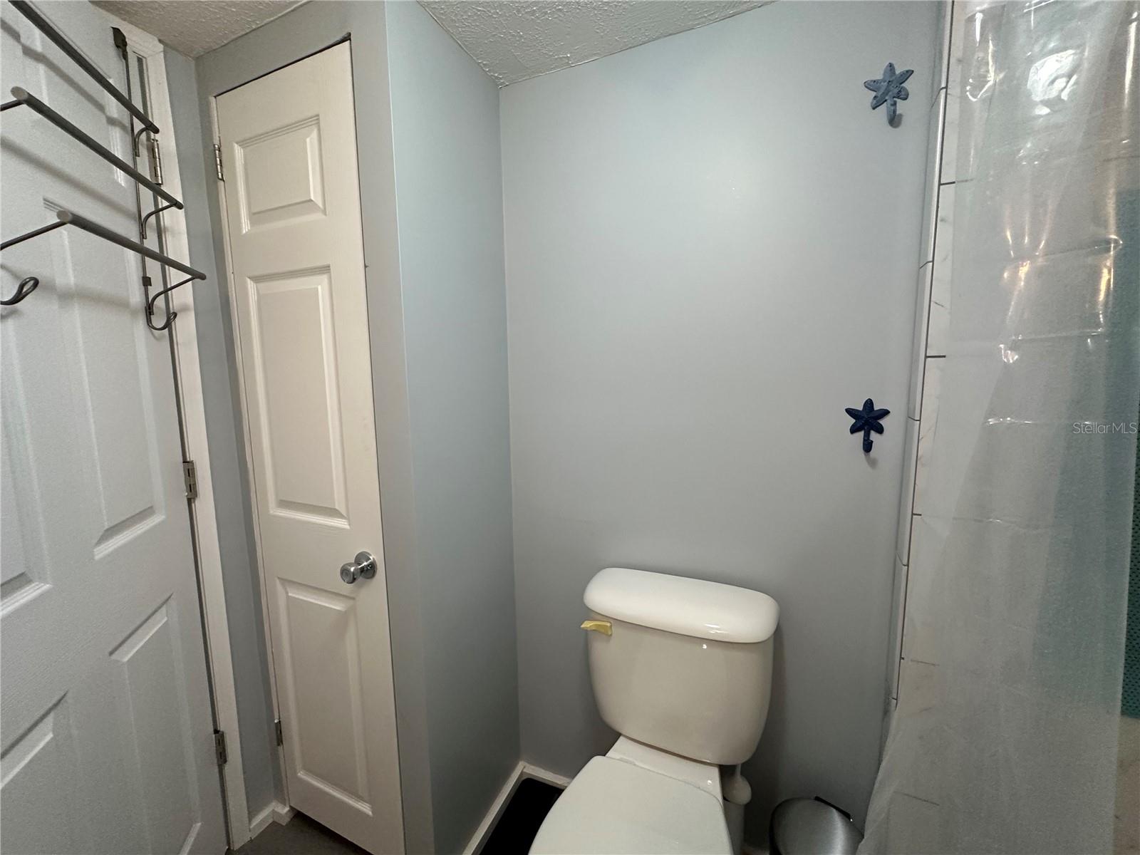 Image 24 of 38 For 55045 6th Street