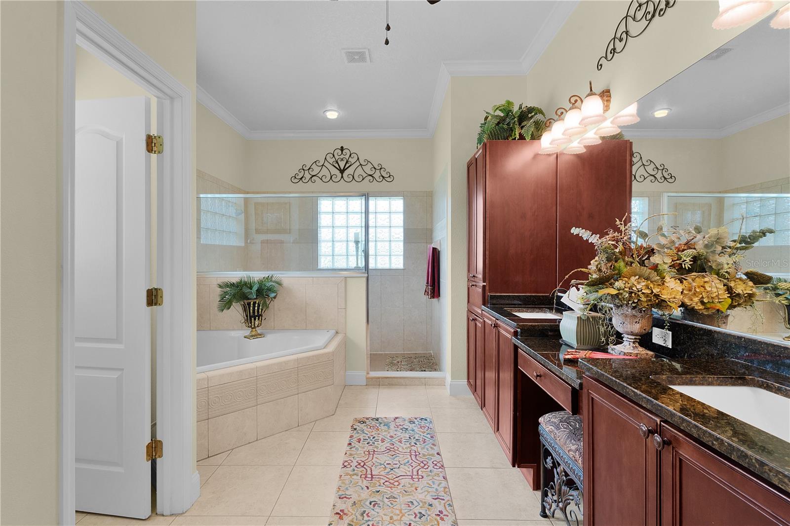 Image 21 of 55 For 11209 Arrowtree Blvd