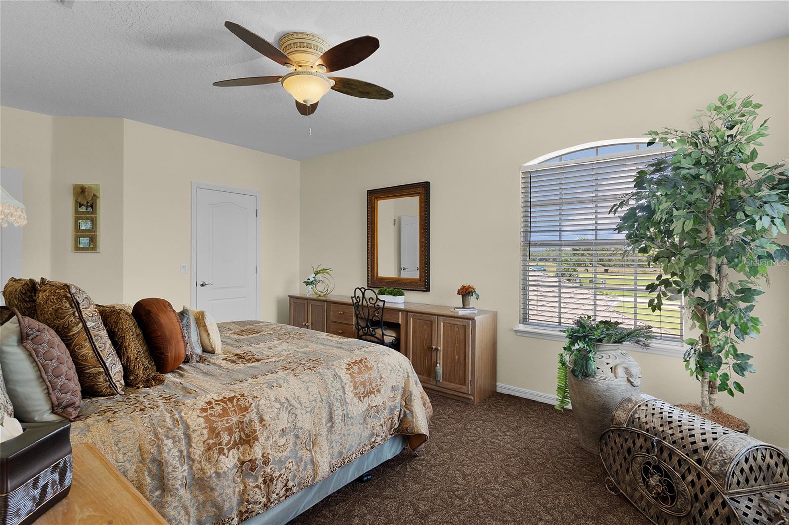 Image 28 of 55 For 11209 Arrowtree Blvd
