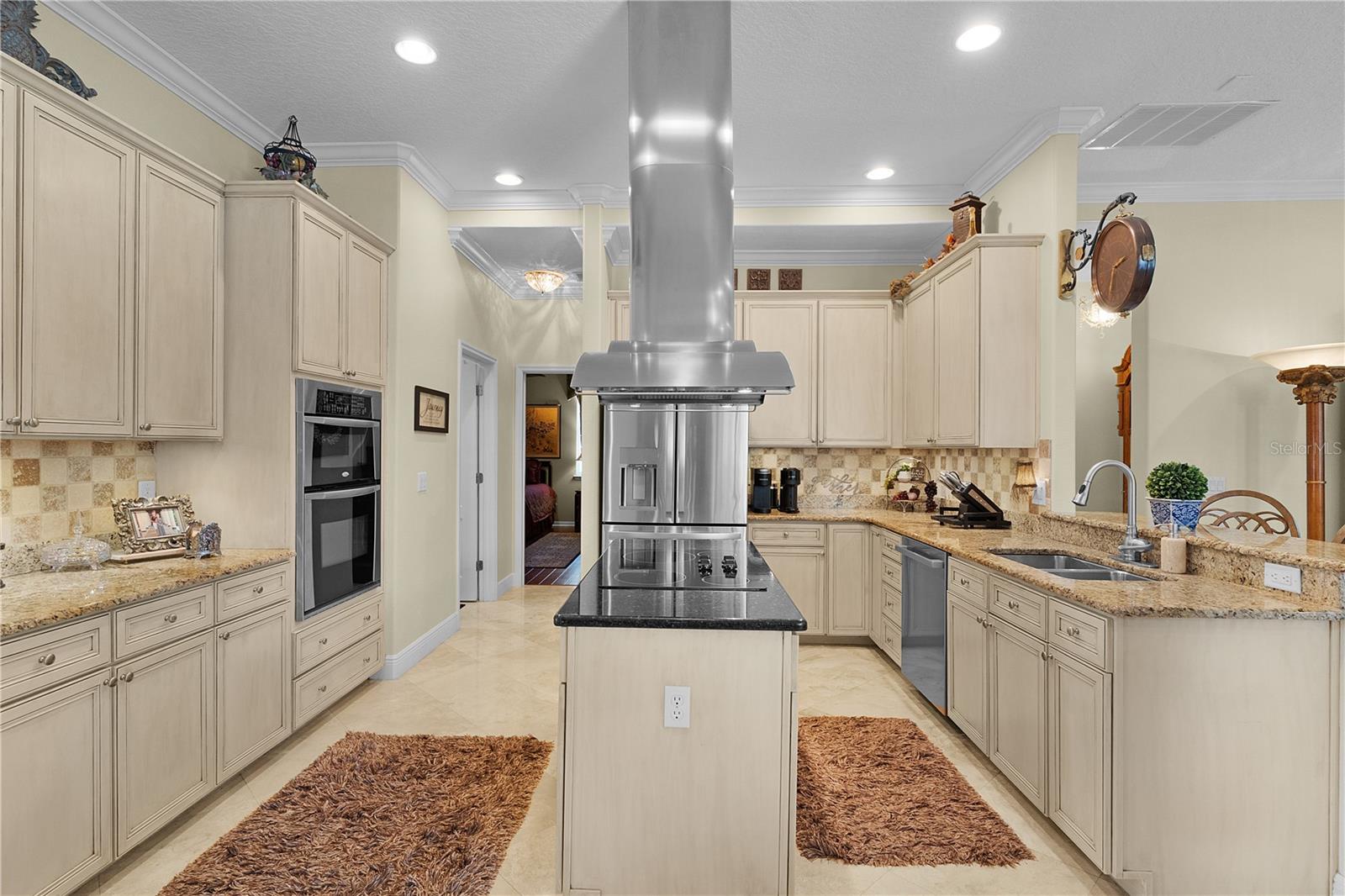 Image 4 of 55 For 11209 Arrowtree Blvd