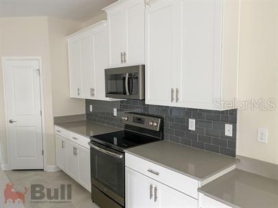 Image 10 of 19 For 11160 Longleaf Woods Drive