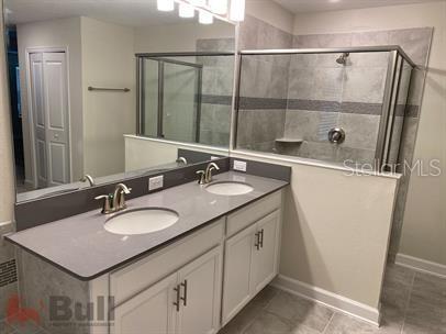 Image 18 of 19 For 11160 Longleaf Woods Drive