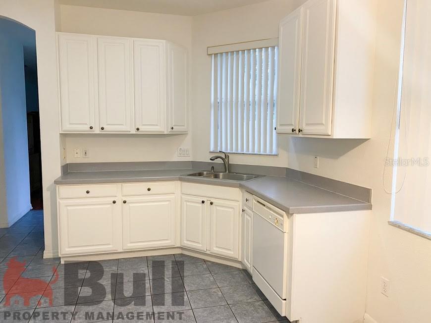 Image 4 of 13 For 596 Neumann Village Court