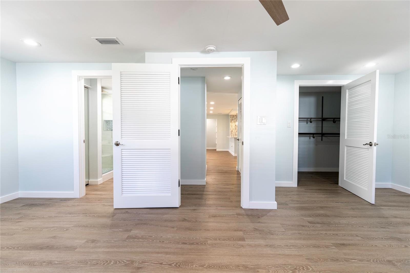 Image 18 of 40 For 5923 Briarwood Avenue