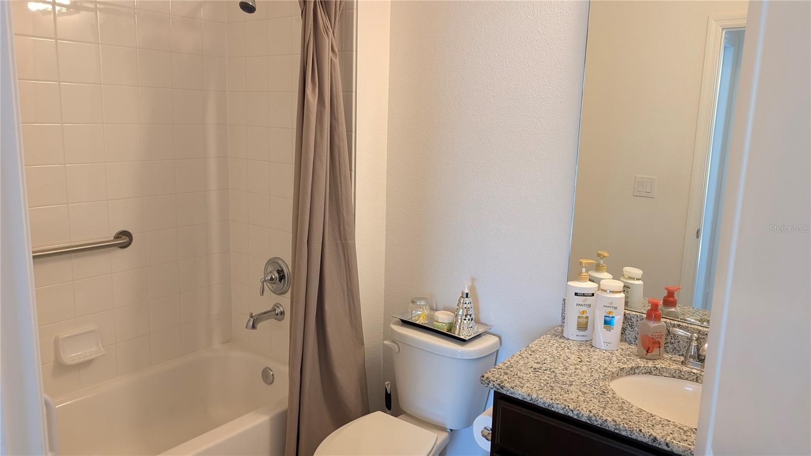 Image 11 of 12 For 960 Vicenza Street