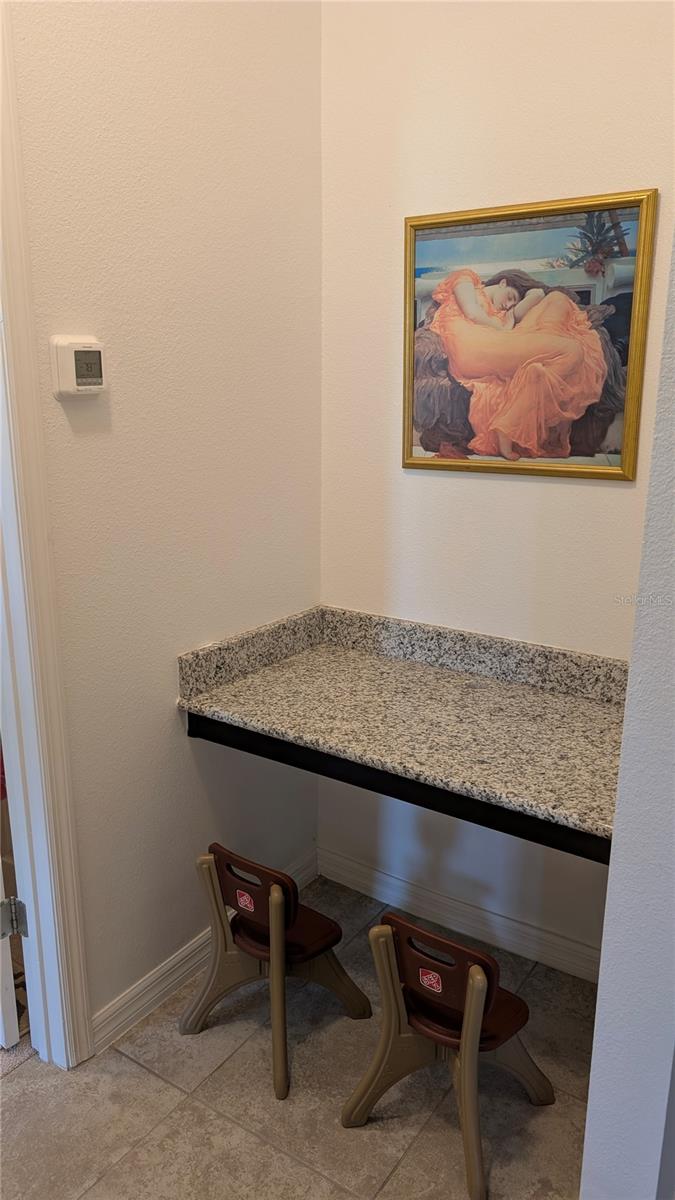 Image 7 of 12 For 960 Vicenza Street