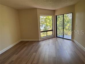 Image 15 of 20 For 4318 Aqua Vista Drive K