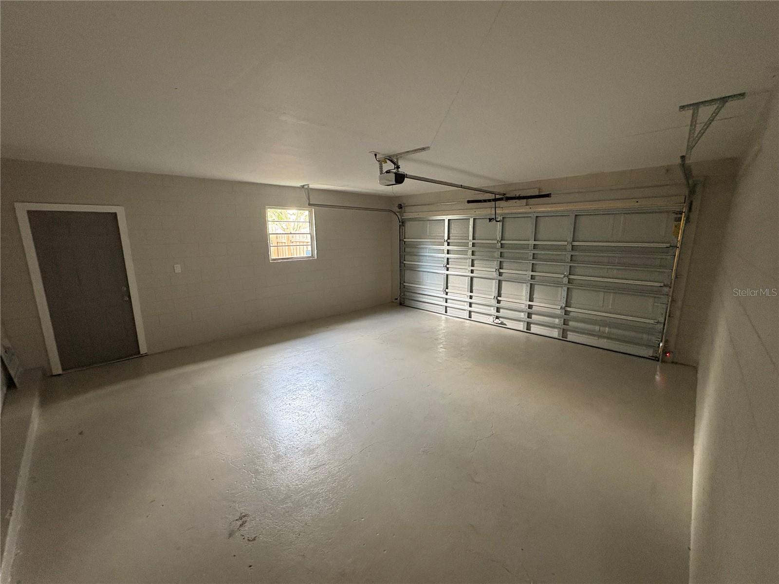 Listing photo id 14 for 1225 Nolton Way