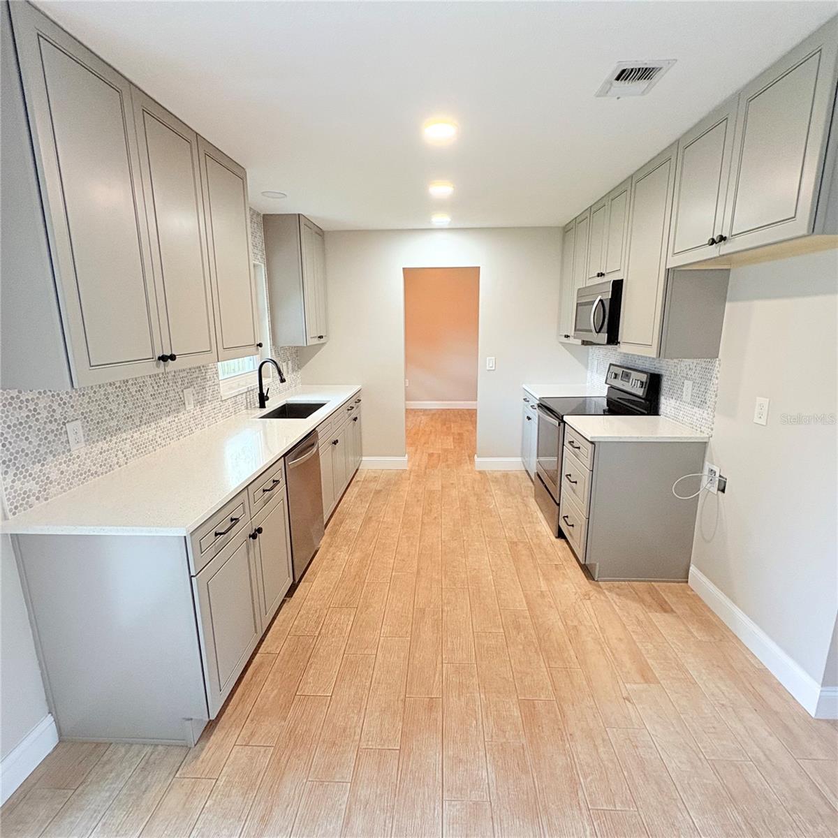 Image 3 of 12 For 1225 Nolton Way