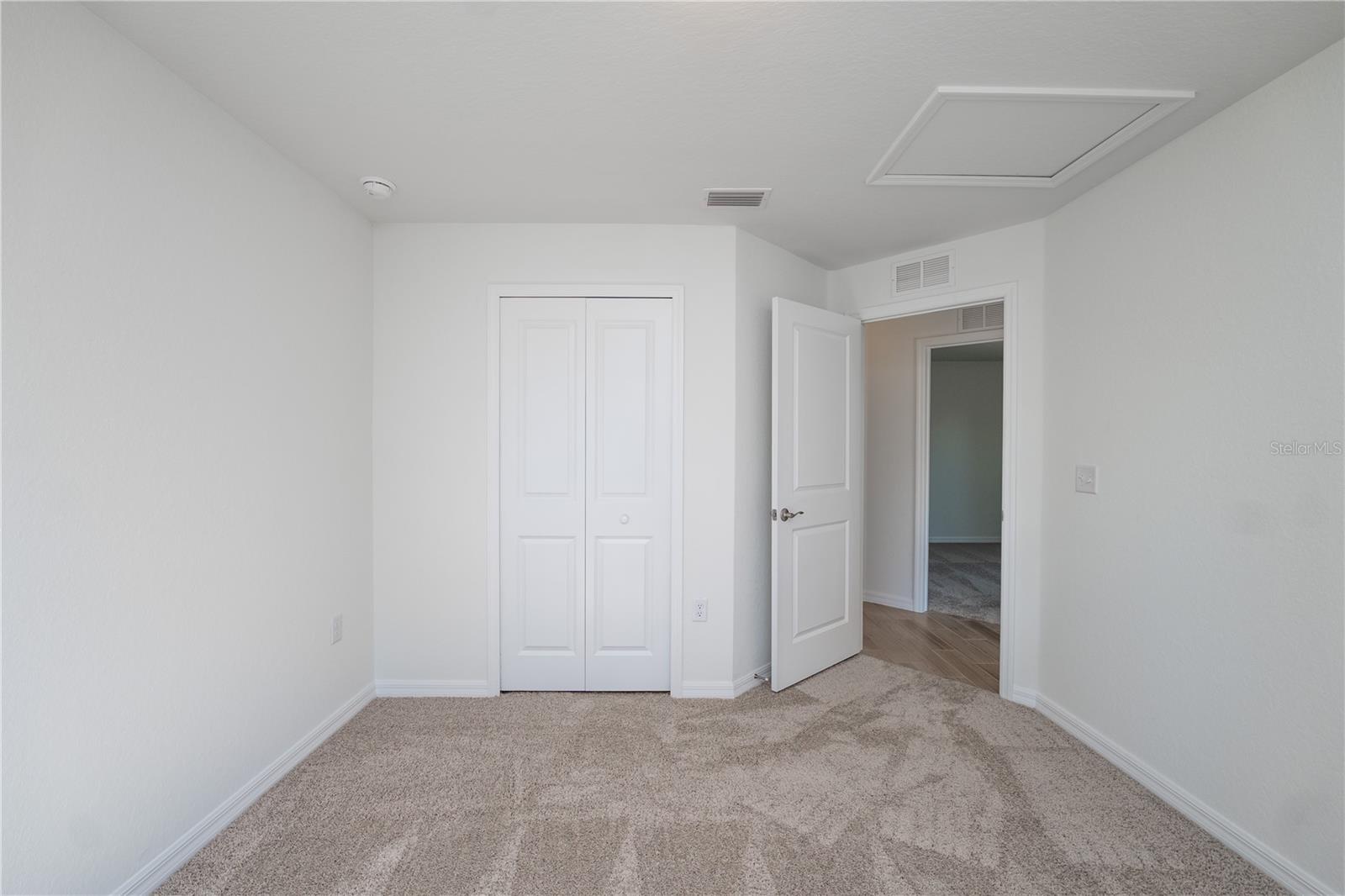 Image 23 of 29 For 446 Brady Street