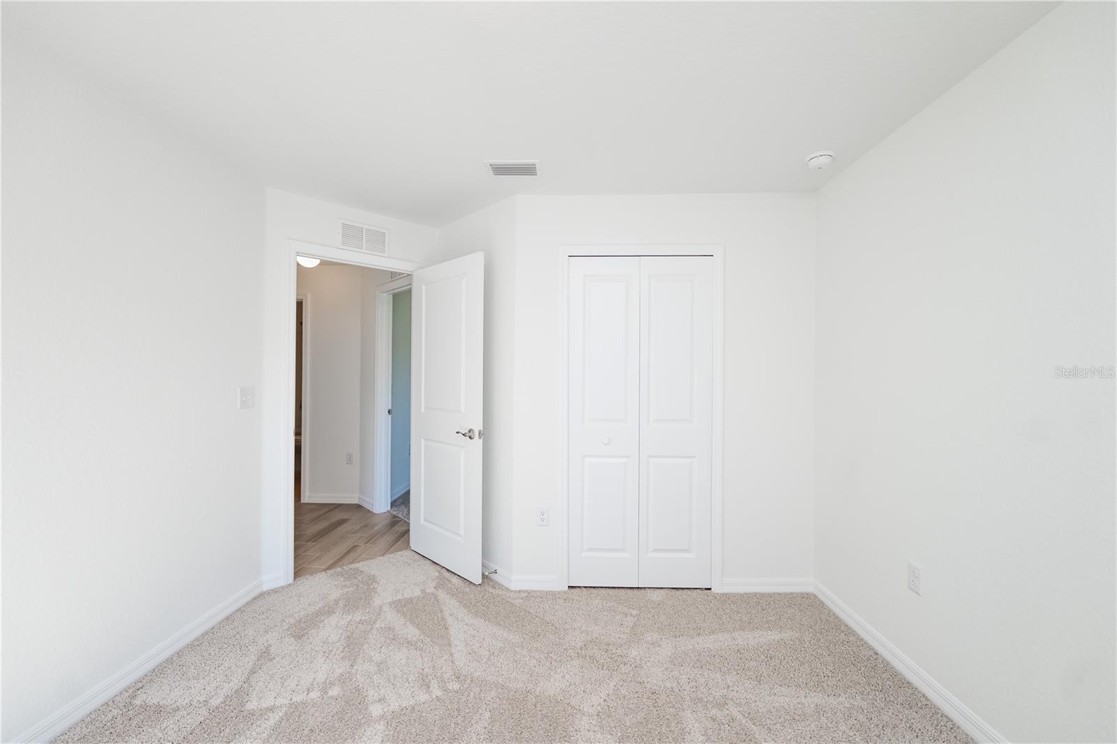 Image 25 of 29 For 446 Brady Street