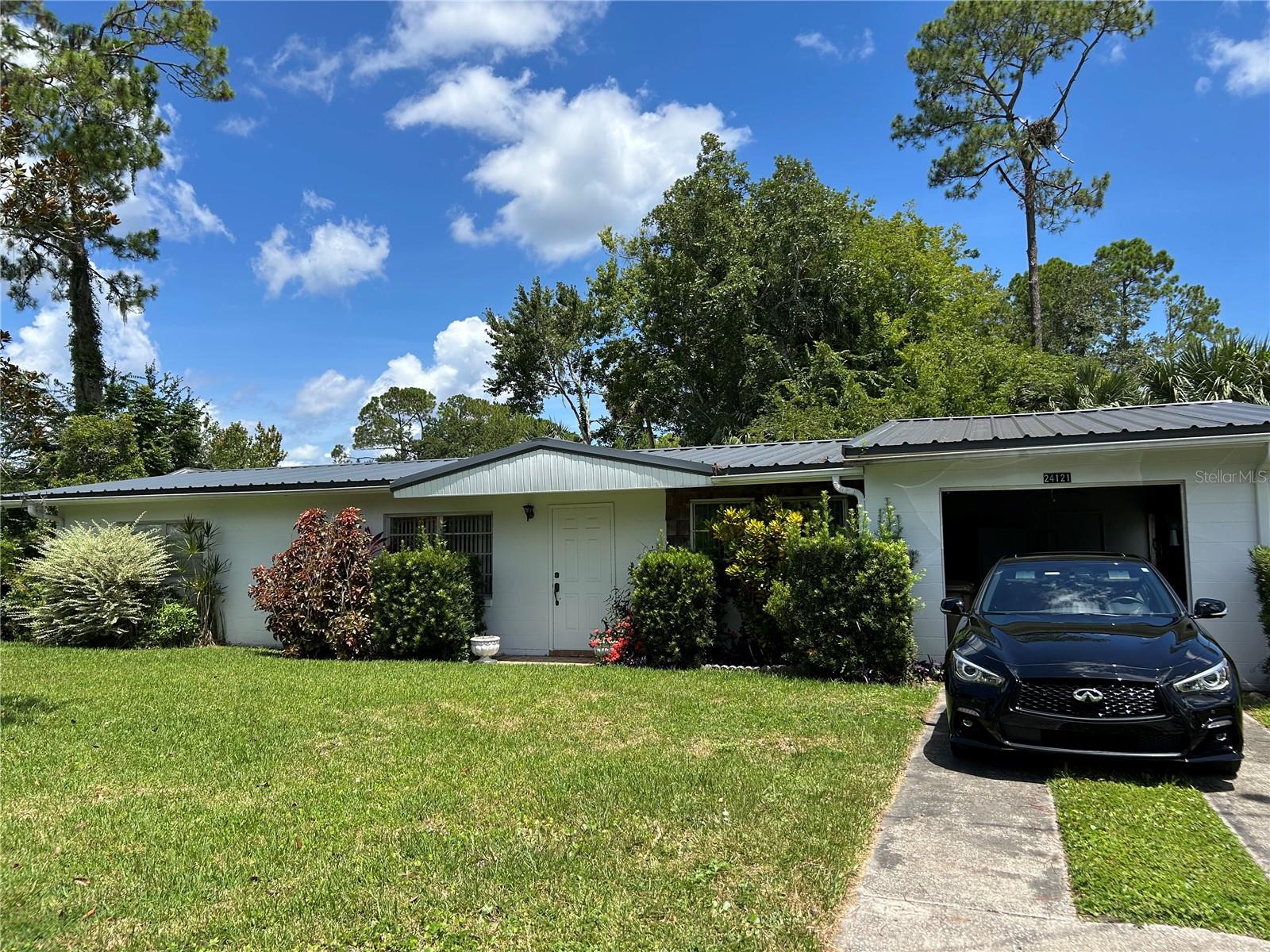 Image 2 of 12 For 24121 Armadillo Road
