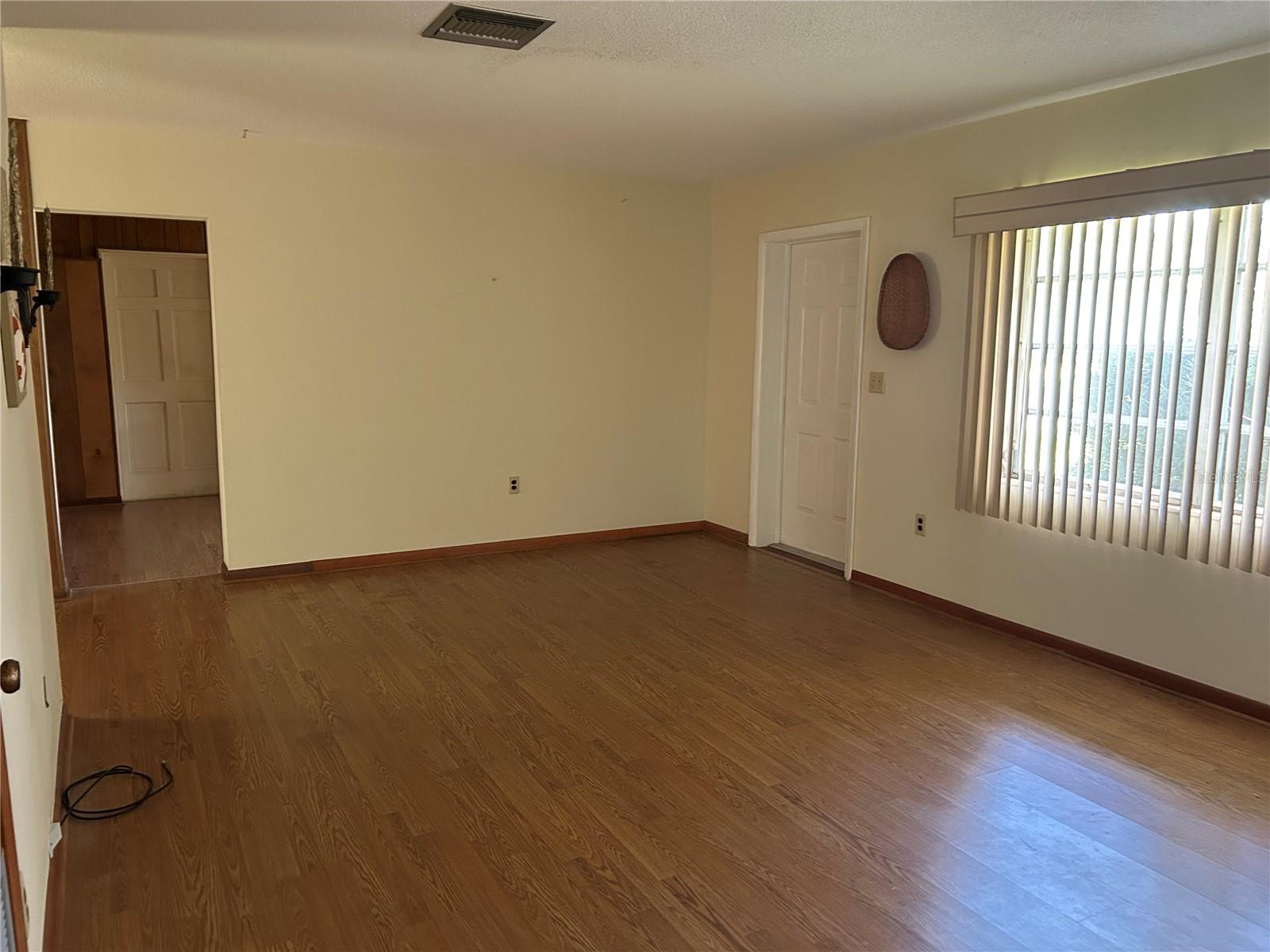 Image 7 of 12 For 24121 Armadillo Road