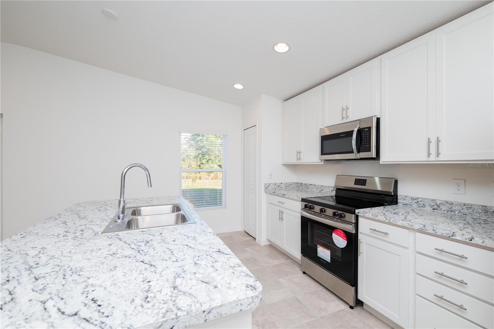 Image 7 of 20 For 245 Harper Estates Circle