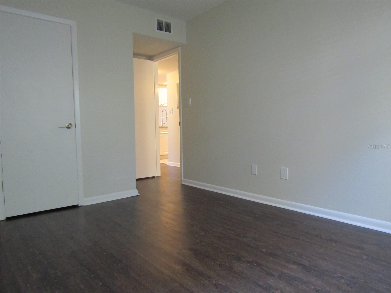 Image 15 of 19 For 3102 Horatio Street 12