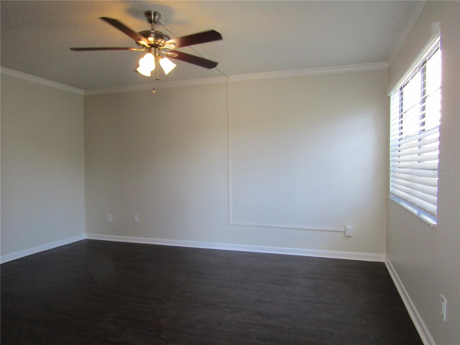 Image 3 of 19 For 3102 Horatio Street 12