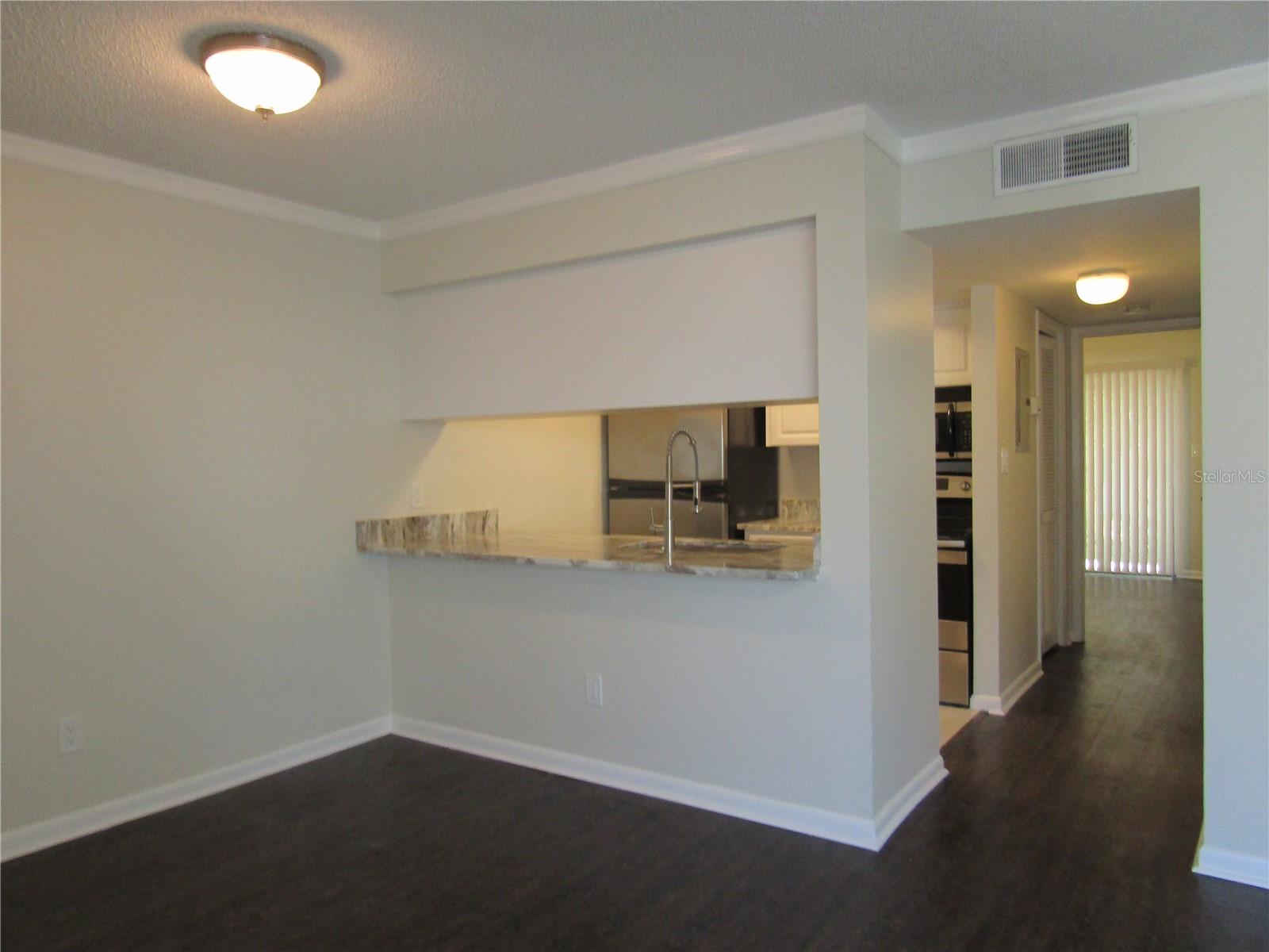Image 5 of 19 For 3102 Horatio Street 12