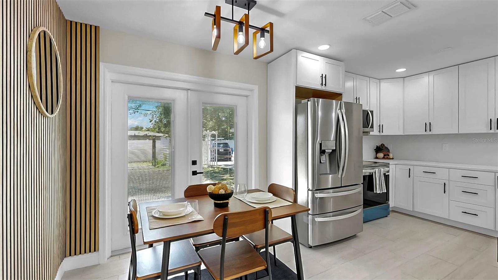Image 12 of 24 For 636 41st Avenue Ne