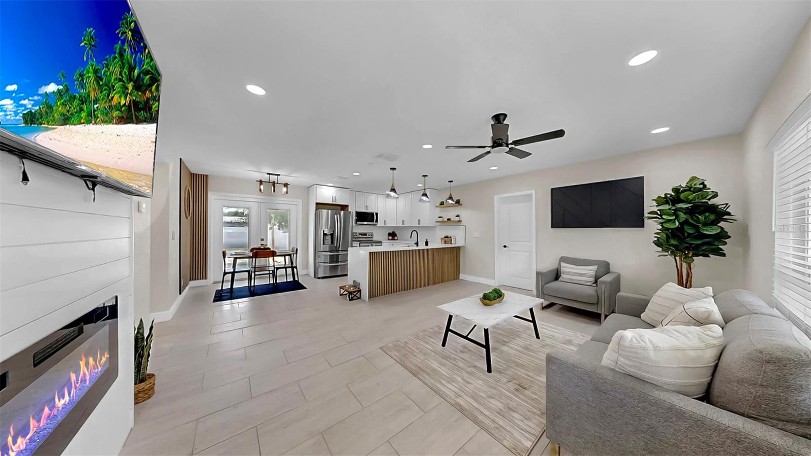 Image 4 of 24 For 636 41st Avenue Ne