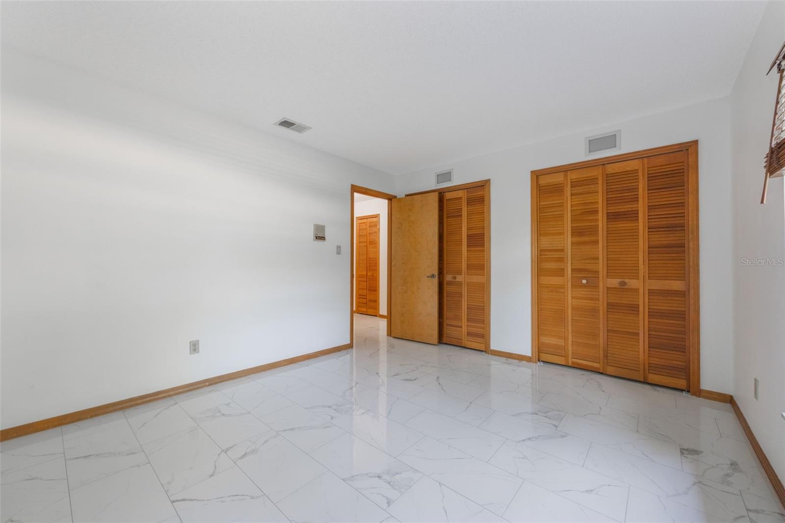 Image 23 of 56 For 1207 Winter Springs Boulevard