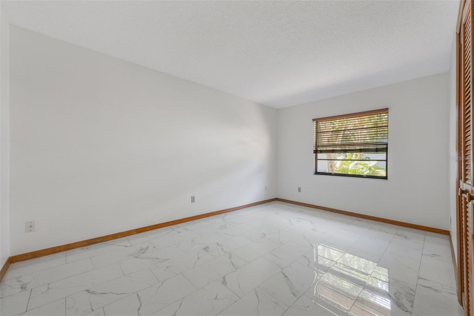 Image 25 of 56 For 1207 Winter Springs Boulevard