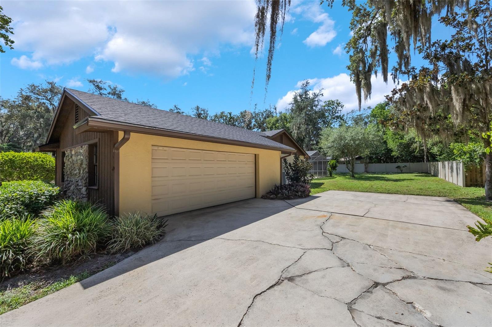 Image 41 of 56 For 1207 Winter Springs Boulevard