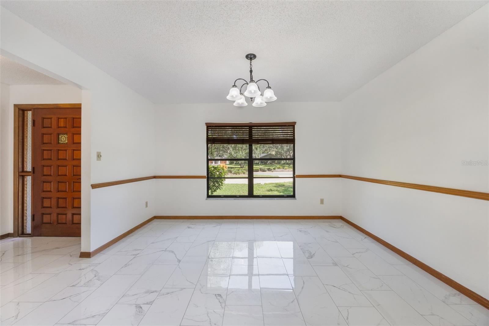 Image 5 of 56 For 1207 Winter Springs Boulevard