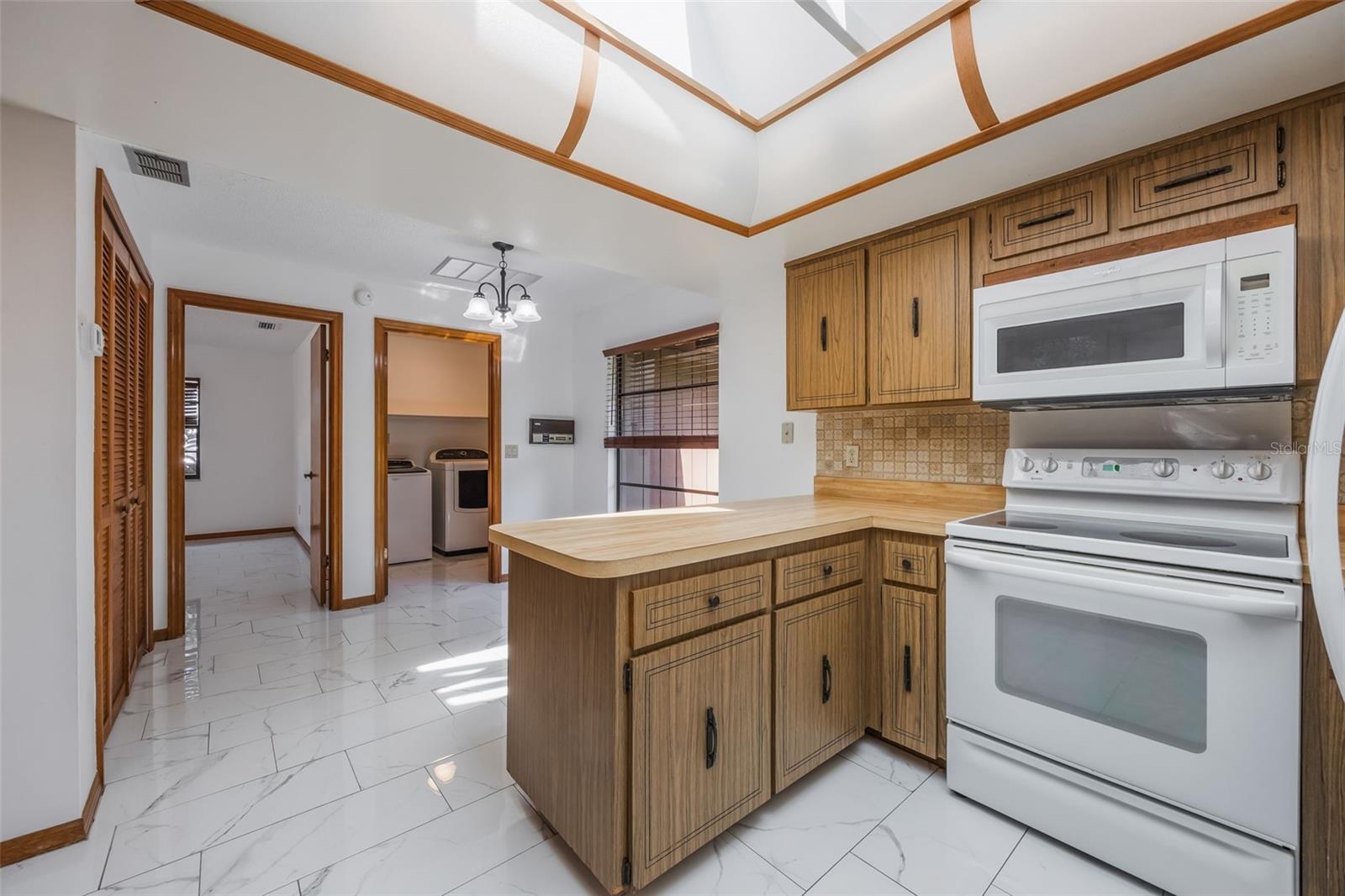 Image 8 of 56 For 1207 Winter Springs Boulevard