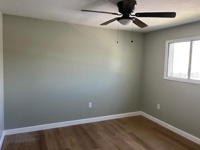 Image 4 of 6 For 948 Lake Destiny Road H