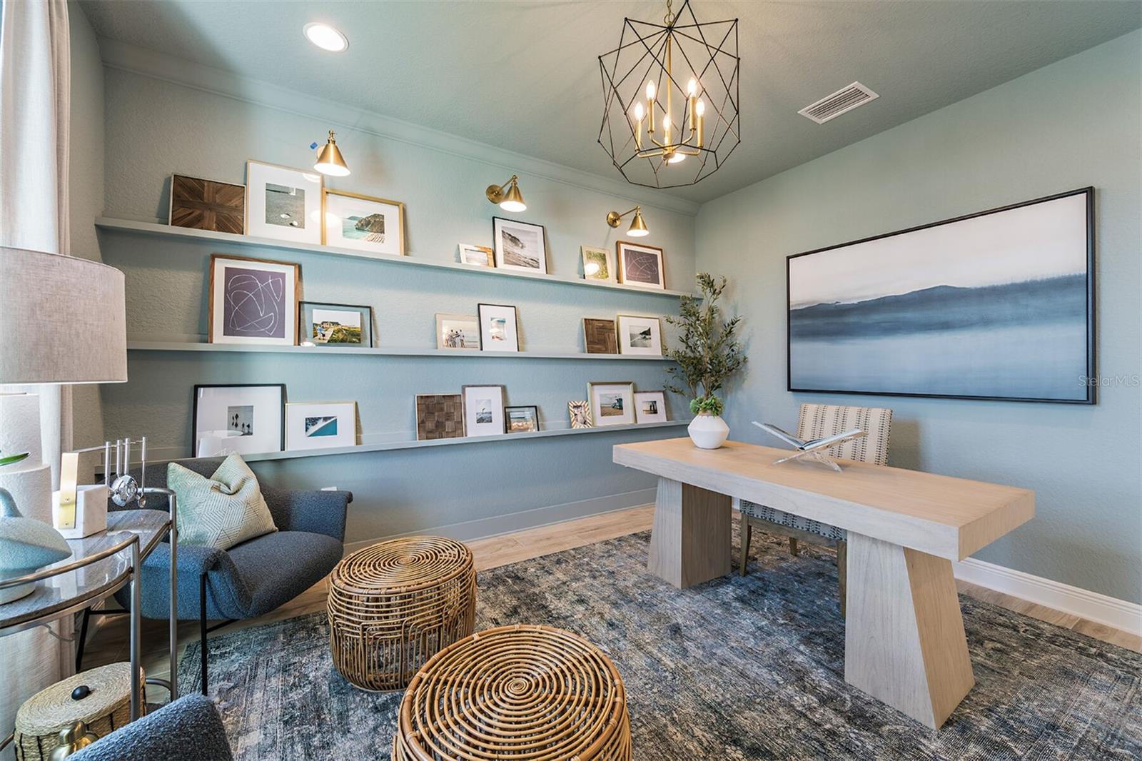 Image 13 of 20 For 204 Vistera Boulevard