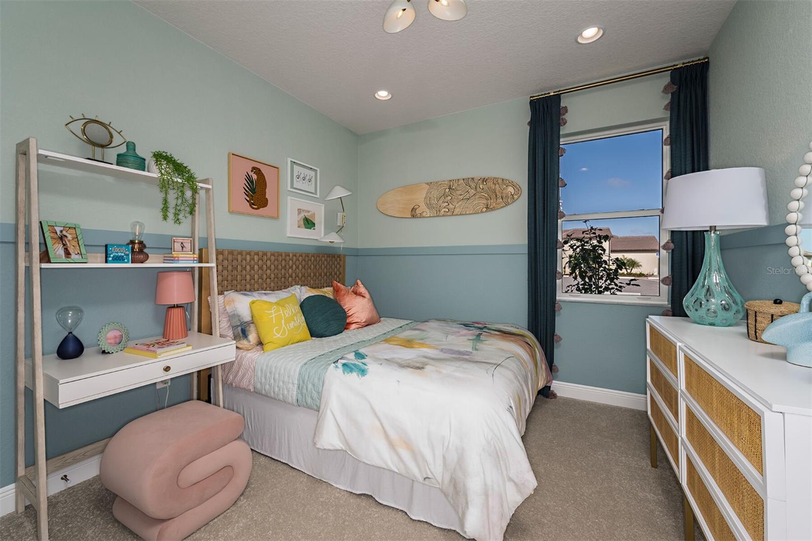 Image 16 of 20 For 204 Vistera Boulevard