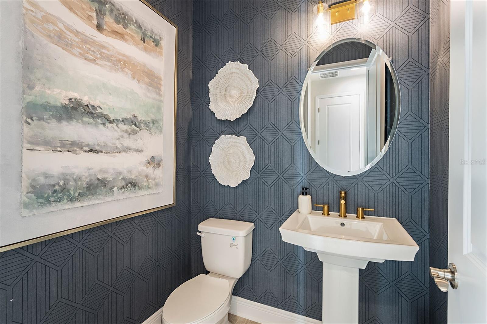 Image 18 of 20 For 204 Vistera Boulevard