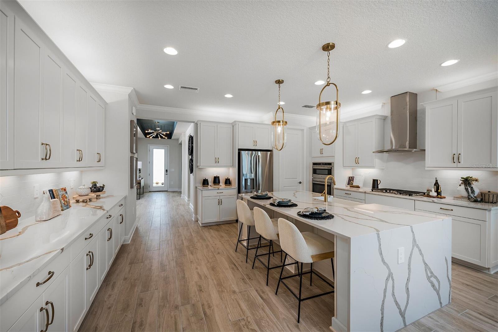 Image 5 of 20 For 204 Vistera Boulevard