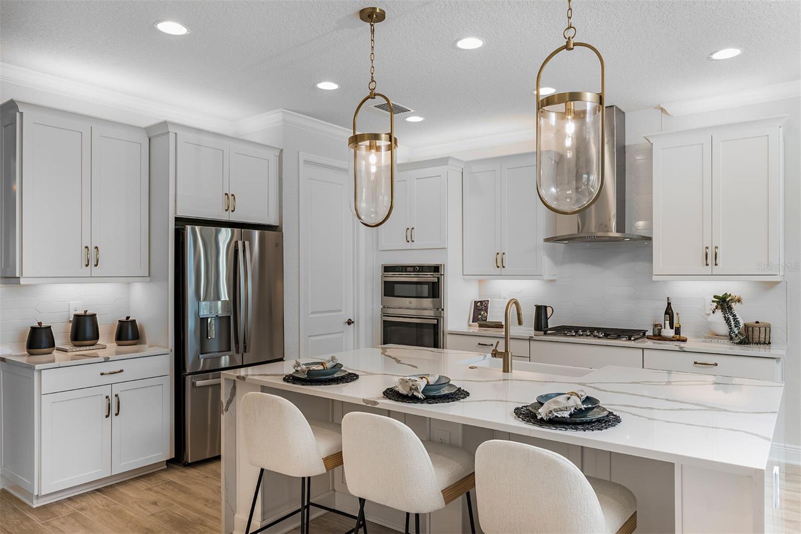 Image 6 of 20 For 204 Vistera Boulevard