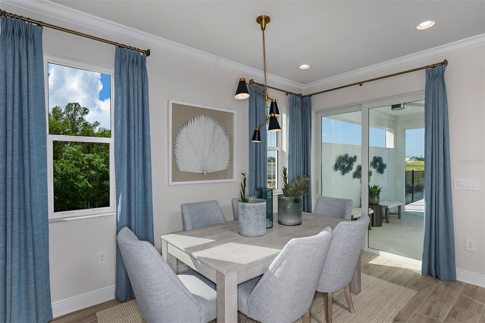 Image 9 of 20 For 204 Vistera Boulevard