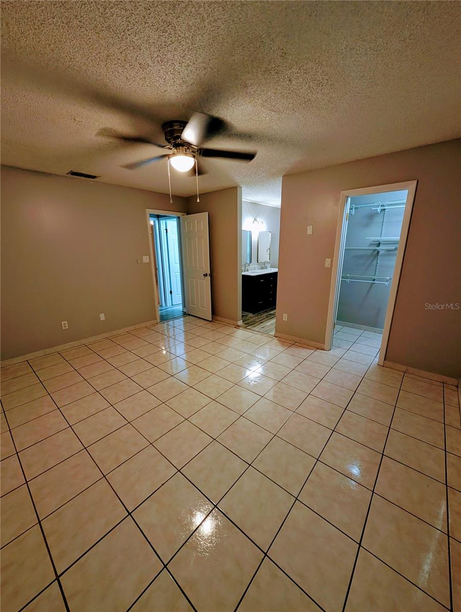Image 11 of 14 For 12137 Romero Street