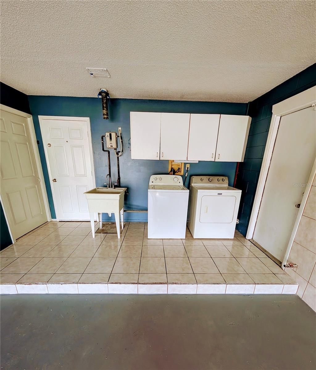 Image 12 of 14 For 12137 Romero Street