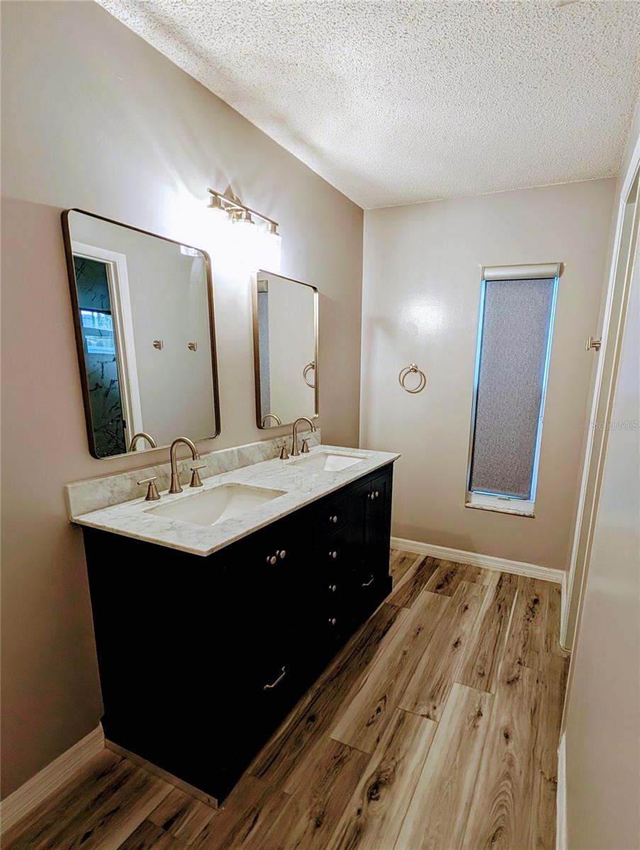 Image 9 of 14 For 12137 Romero Street
