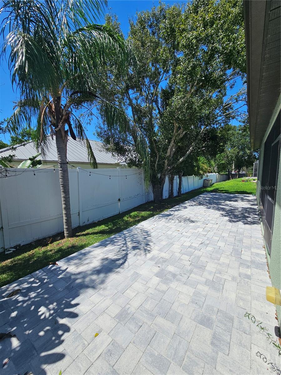 Image 6 of 21 For 5220 Echo Lane