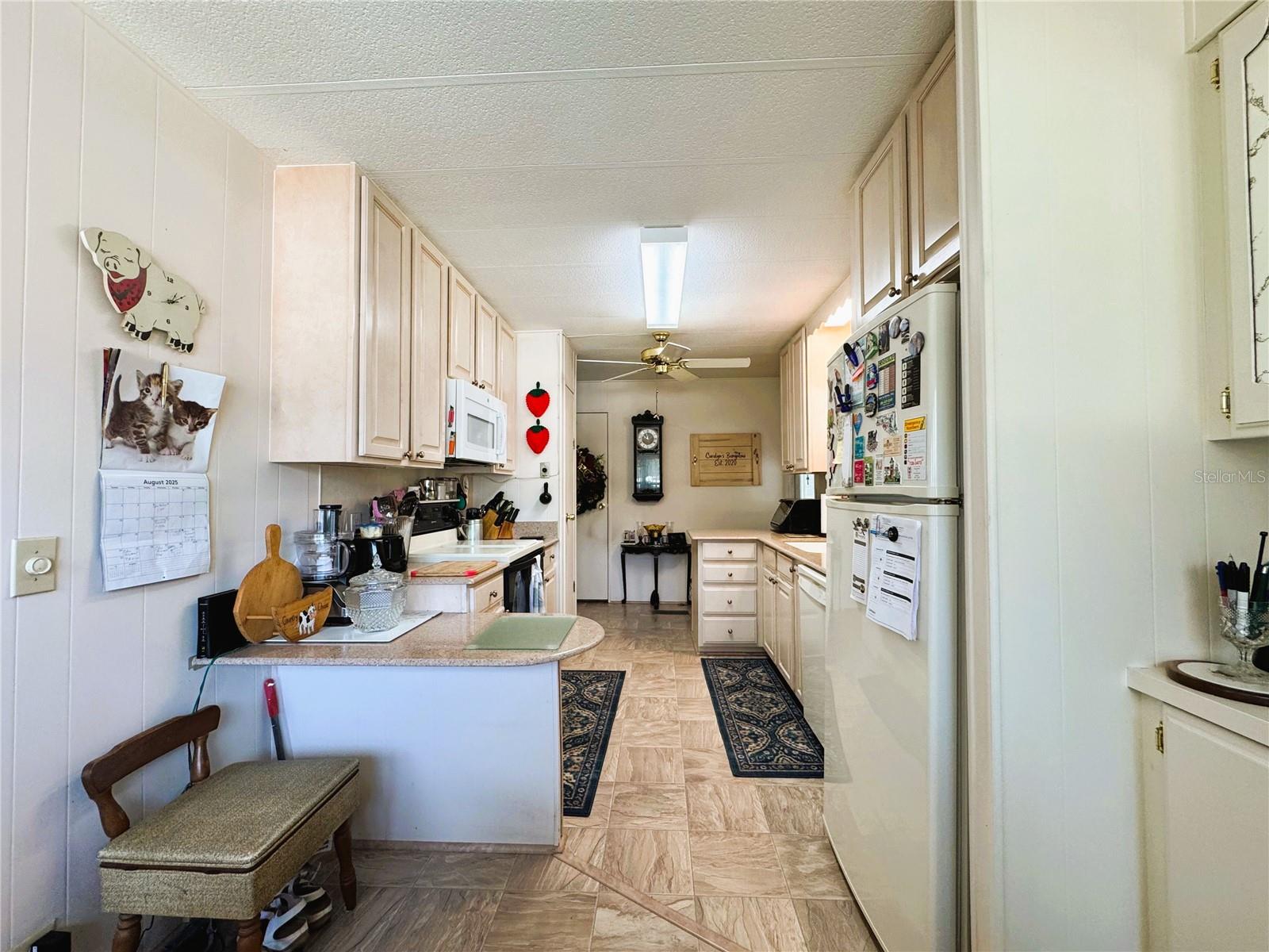 Image 4 of 30 For 141 Azalea Trail